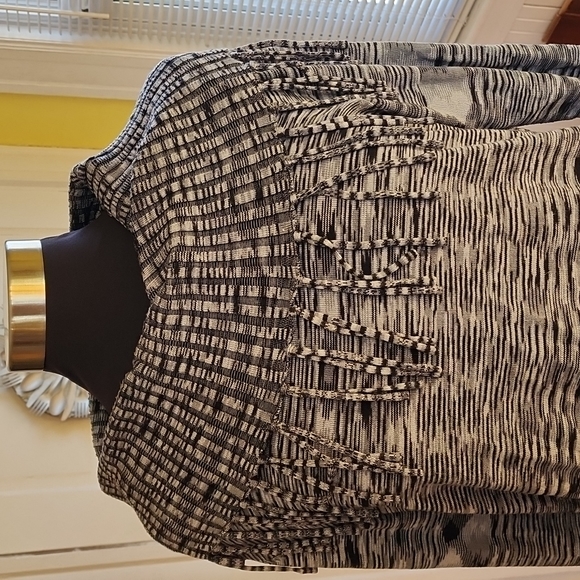 Womens ruffled neck sweater by Ashley & Rob size is large - Picture 2 of 8